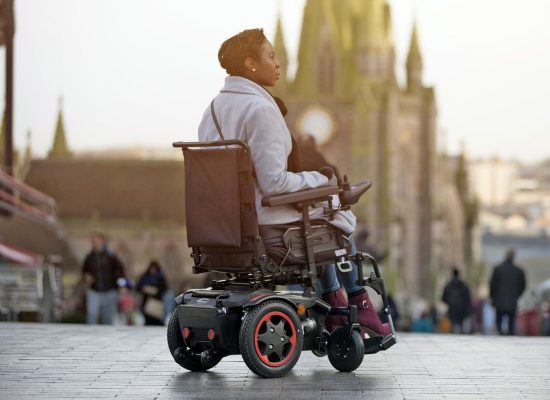 gallery-100-r-lifestyle-1